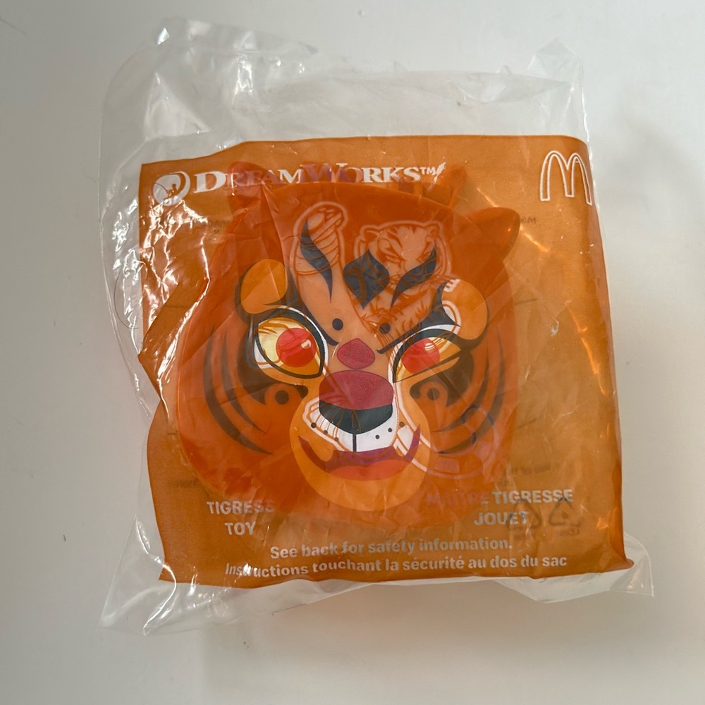 2022 McDonald's All Stars DWA Kung Fu Panda Tigress Hang Tag Bag Clip Sealed